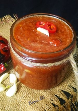 A picture of Fire roasted Tomato & Fresh red chillies chutney.