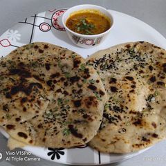 Wheat Garlic Naan A picture of Wheat Garlic Naan.