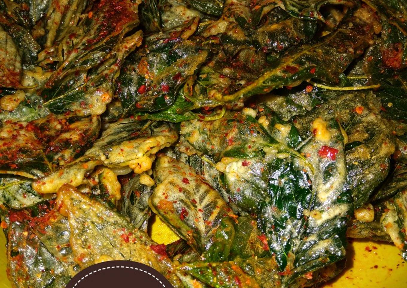 Keripik bayam pedas