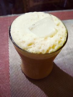 कोल्ड कॉफी (cold coffee recipe in marathi) रेसिपी चे मुख्य फोटो 