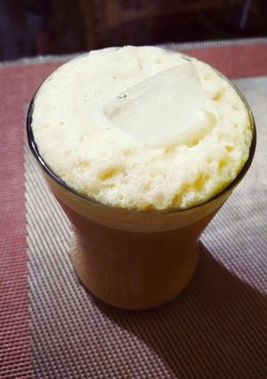 कोल्ड कॉफी (cold coffee recipe in marathi) रेसिपी चे मुख्य फोटो 
