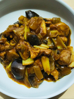 A picture of Chicken Curry at home.