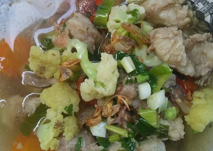 Sop sayur tetelan sapi