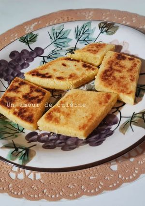 Une photo de Galette de semoule/ Mbesses/Mtakba ☕