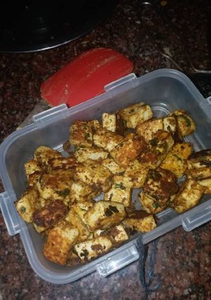 आयल घी बटर फ्री पनीर टिक्का (Oil ghee butter free paneer tikka recipe in hindi) रेसिपी मुख्य फोटो