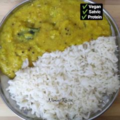 A picture of Snake Gourd Lentil Gravy Kootu.