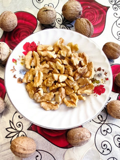 عکسی از دستور خشک کردن گردوی تازه