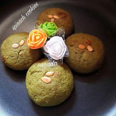 A picture of Spinach cookies.