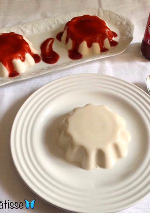 Une photo de Petits flans renversés à la vanille sans œufs