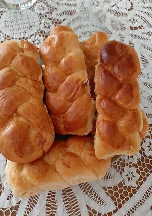 Φωτογραφία της συνταγής Η πιο νόστιμη συνταγή για αφράτα πασχαλινά τσουρέκια