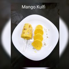 A picture of Mango kulfi.