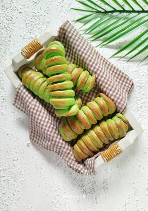 Foto resep Roti Kentang Pandan Isi Selai Nanas