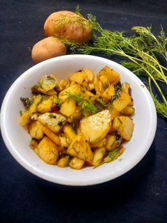 आलू सोया साग (aloo soya saag recipe in Hindi) रेसिपी मुख्य फोटो