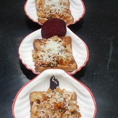 A picture of Macaroni Open Sandwich.