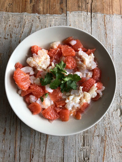 Une photo de Ceviche de cabillaud au pamplemousse rose
