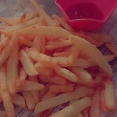 A picture of Crispy french fries 🍟.