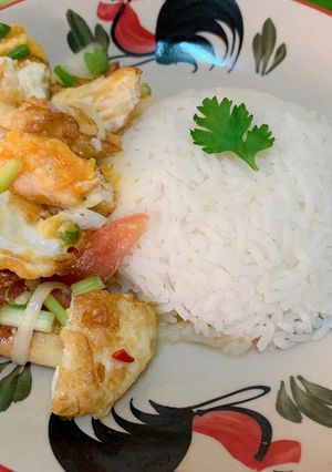 รูปของ ยำไข่ดาว ราดข้าว 🍛🍳