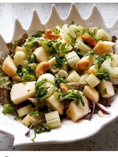 عکسی از دستور سالاد سیب و کرفس