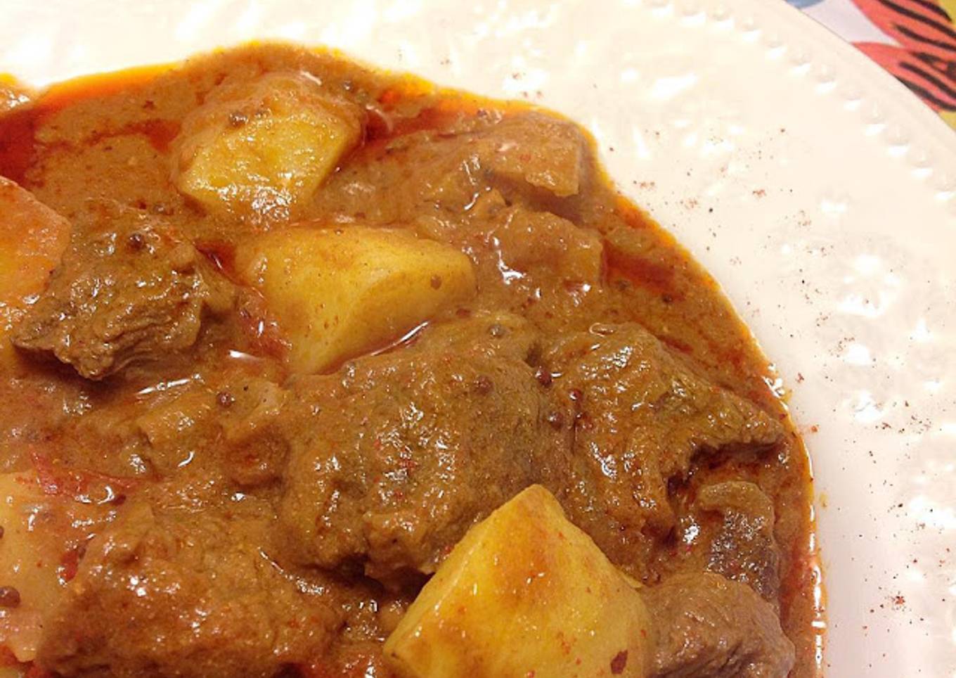 Curry de cordero braseado (Rogani Gosht) - comida india