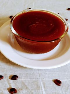 "चिंच गुळाची आंबटगोड चटणी"(Chinch Gulachi Chutney Recipe In Marathi) रेसिपी चे मुख्य फोटो