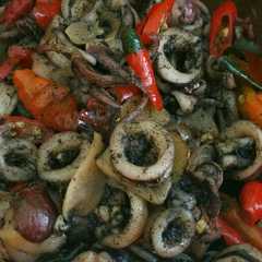 A picture of Cumi hitam pedasss.