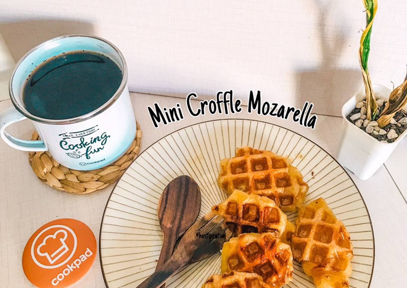 Bagaimana Membuat Croffle Isi Mozarella | Croissant Waffle, Enak Banget