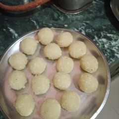 A picture of Coconut laddu.