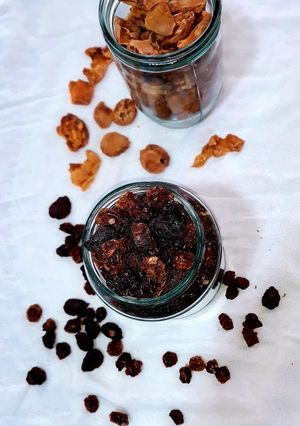 عکسی از دستور الوچه خشک و قیسی 😋