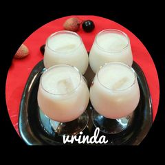 A picture of Litchi Shake.