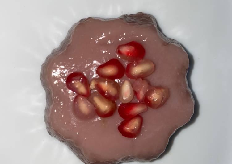 Pomegranate pudding