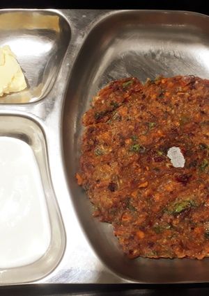 A picture of Bhajani thalipith (type of indian bread).