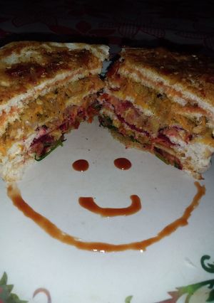 A picture of Pakoda burger full veg stuff.