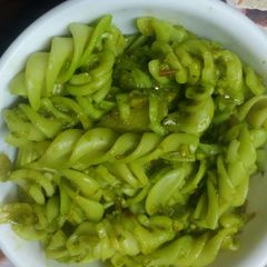 Green chutney pasta A picture of Green chutney pasta.