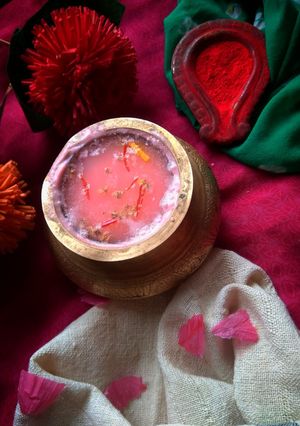 গোলাপি ঠান্ডাই (Golapi thandai recipe in Bengali) রেসিপির প্রধান ছবি