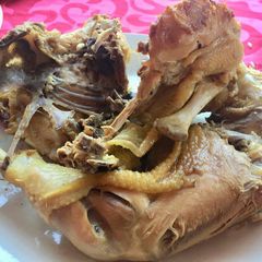 A picture of Umleqwa(Chicken).