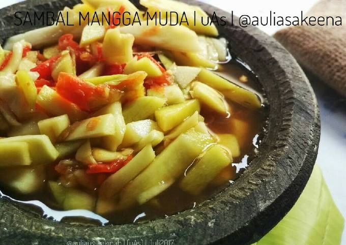 Sensasional! 5 Rahasia Sambal Mangga Muda yang Bikin Ketagihan