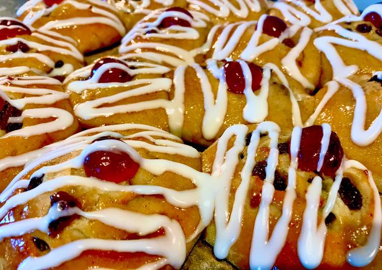 Best and Easiest Sticky Iced Buns