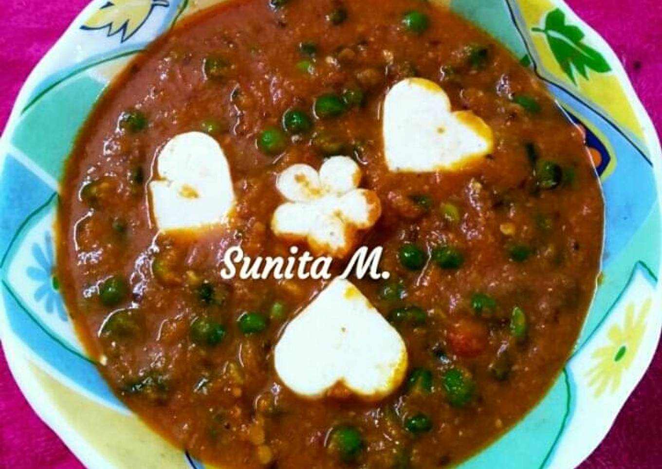 Lababdar-Matar-Paneer