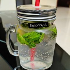 A picture of Easy Mojito.