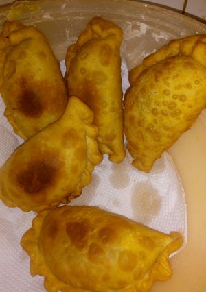 Una foto de Empanadas con masa casera 😍😍
