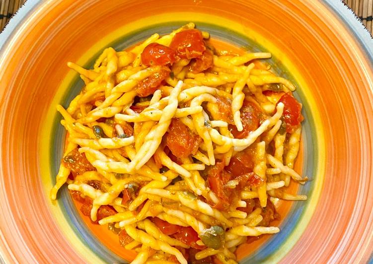 Trofie saporite con pomodorini tonno e capperi