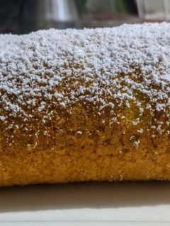 Una foto de PIONONO Casero,🌯 relleno con Crema Pastelera & Baileys🍾...!