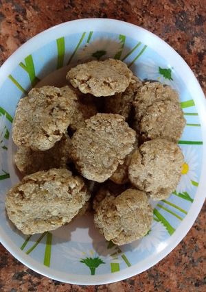 Una foto de Galletitas de avena, banana y pasta de maní