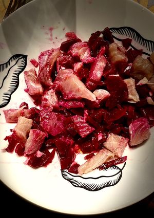 Une photo de Tartare de thon et betteraves rouges