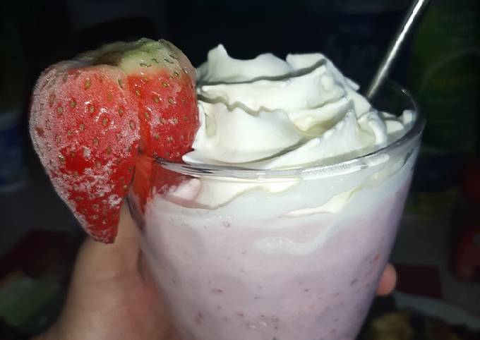 Strawberry Smothie 3 bahan cocok untuk Buka Puasa