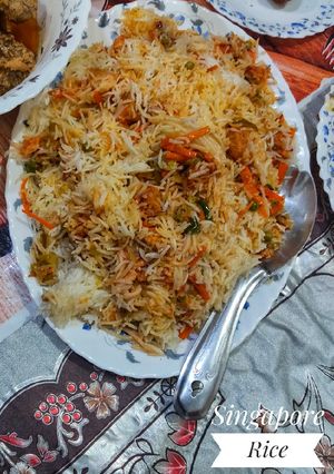 A picture of Singaporian Rice.