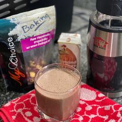 A picture of Chocolate protein shake hazelnut smoothie.