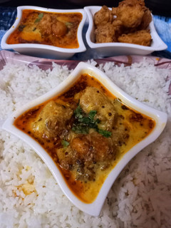 पंजाबी कढ़ी पकोड़ा (Punjabi Kadhi pakoda recipe in Hindi) रेसिपी मुख्य फोटो