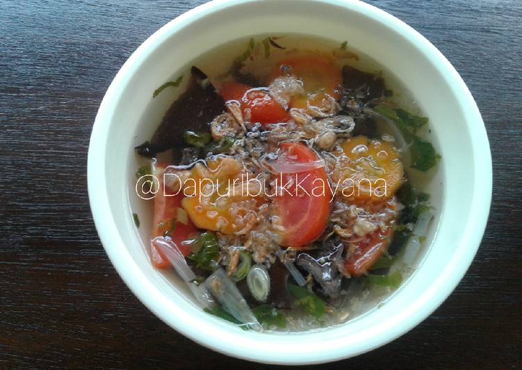 Resep 109 Sop Jamur Kuping Bumbu Iris ala Nay&#39;s kitchen, Enak