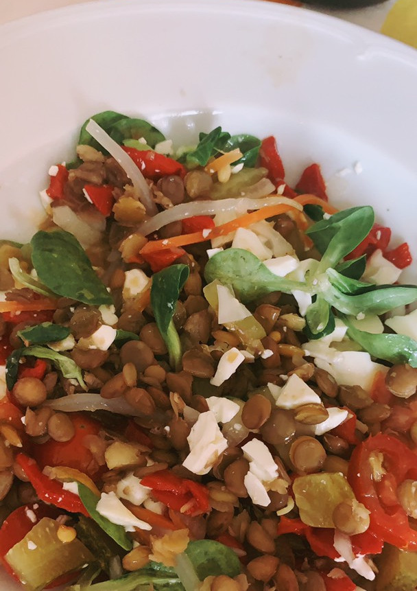 Una foto de Ensalada de lentejas👏